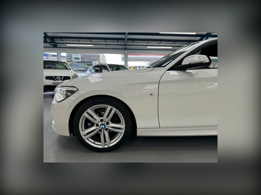BMW 1 Series 2.0 116D M Sport Hatchback Euro 5 NV64ZVE White #4