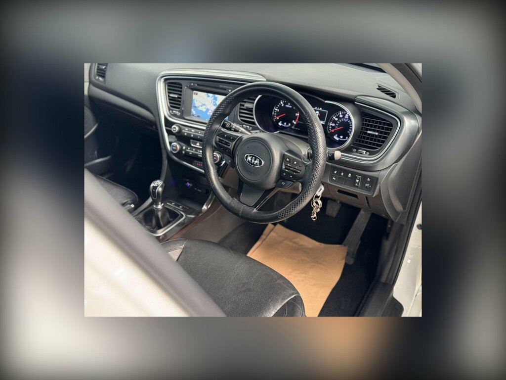 Kia Optima 1.7 Crdi Ecodynamics 2 Saloon Eu White #2