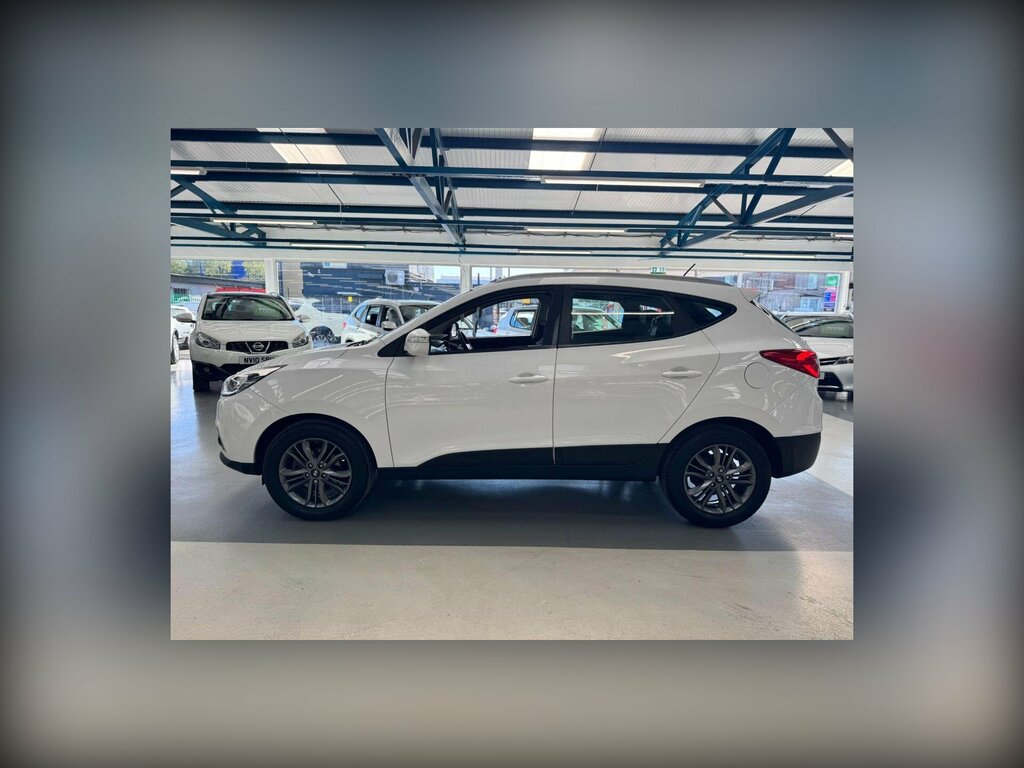 Hyundai Ix35 1.7 Crdi Blue Drive Se Suv Euro FL15SBX White #6