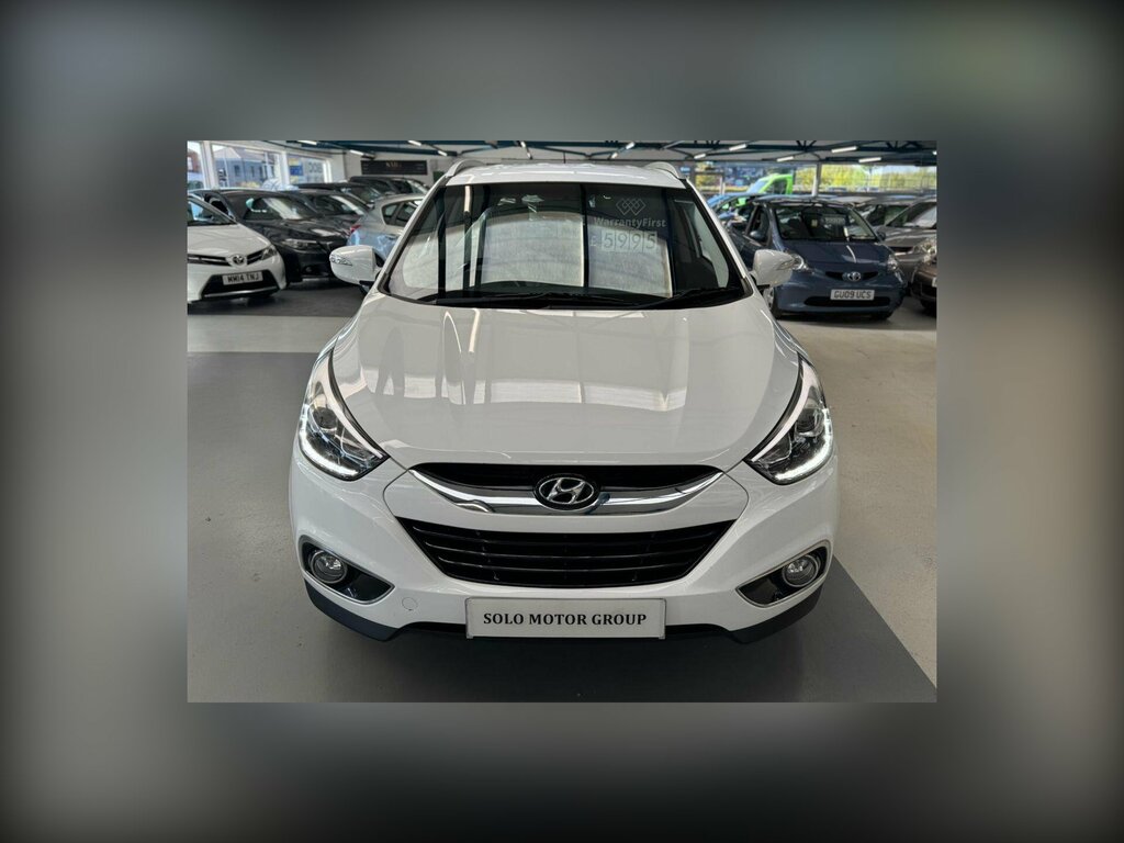 Hyundai Ix35 1.7 Crdi Blue Drive Se Suv Euro FL15SBX White #3