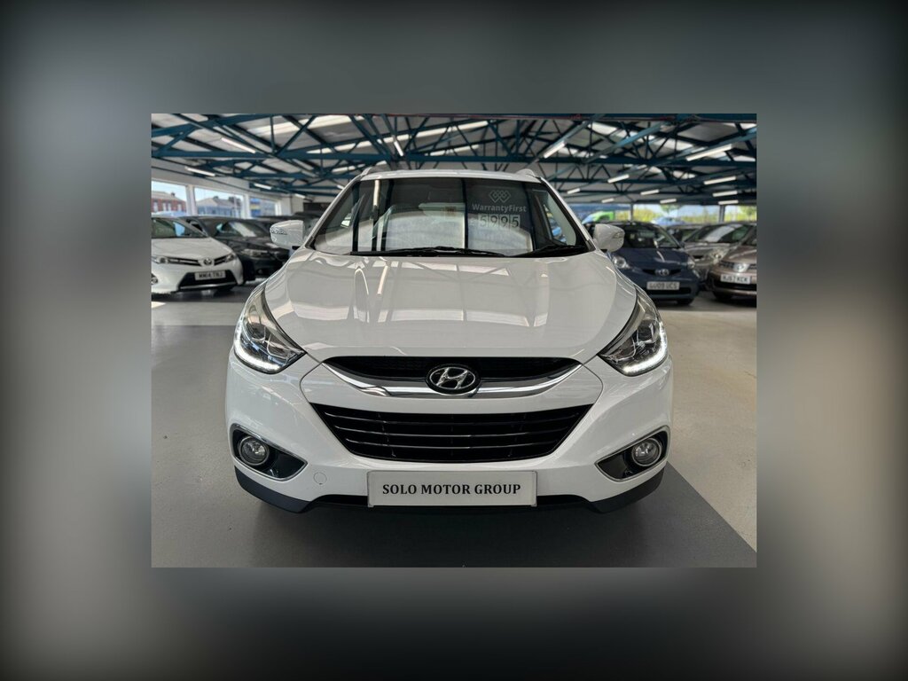 Hyundai Ix35 1.7 Crdi Blue Drive Se Suv Euro FL15SBX White #4