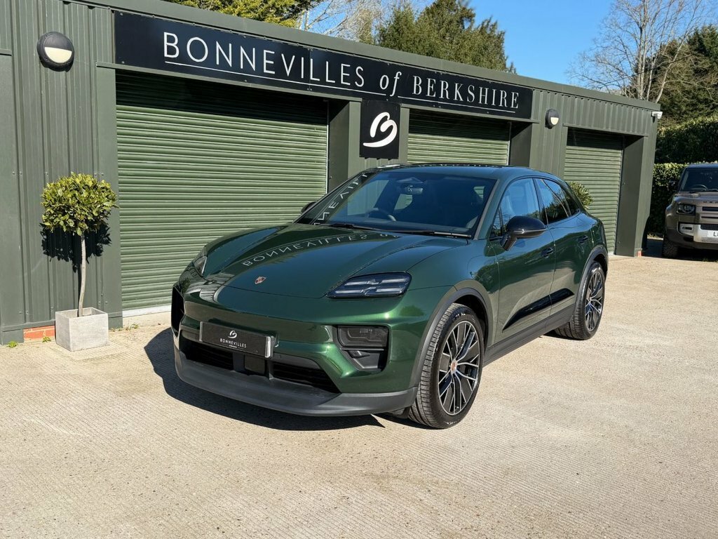 Porsche Macan Suv WM74OBY Green #5