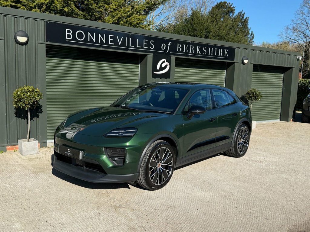 Porsche Macan Suv WM74OBY Green #4