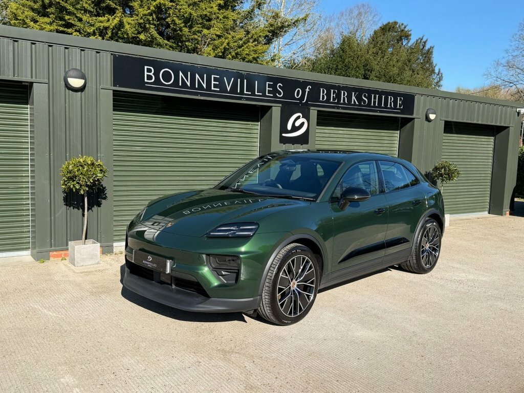 Porsche Macan Suv Green