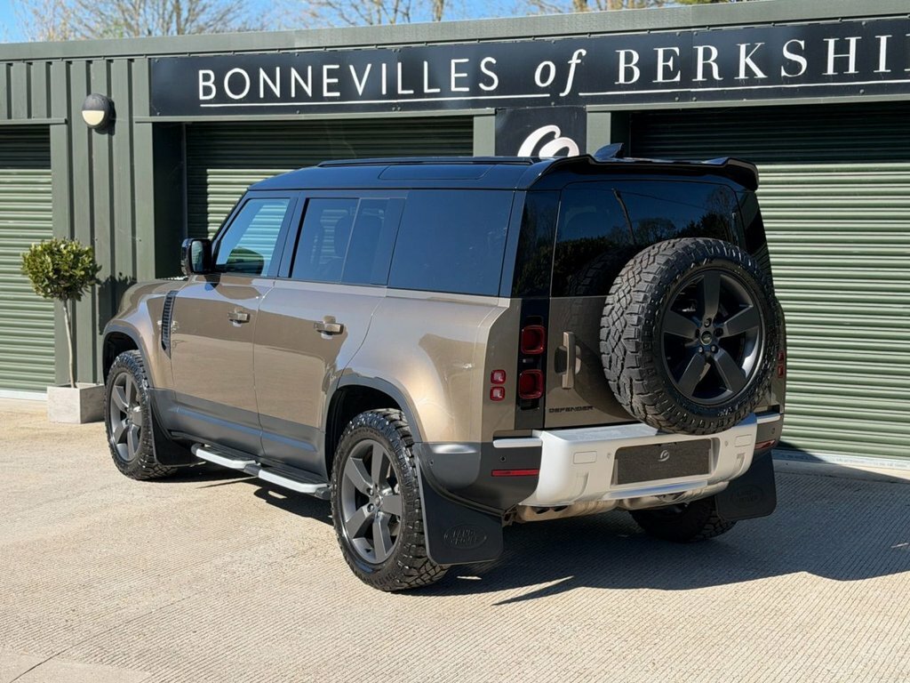 Land Rover Defender 110 3L Hse RY23LKO Brown #3