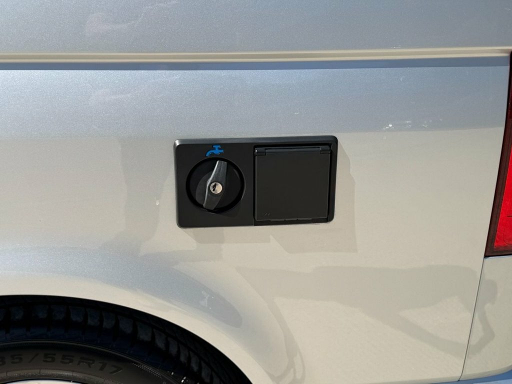 Volkswagen California 2L Ocean Silver #6