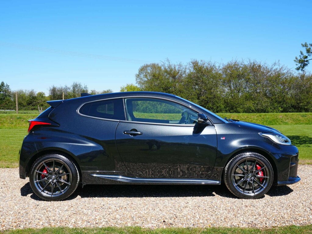 Toyota Yaris 1.6T Gr Circuit Hatchback Awd Eu GR21FYT Black #3