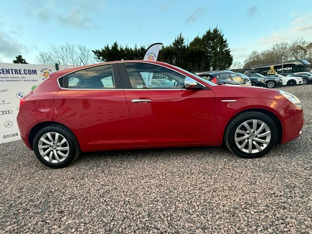 Alfa Romeo Giulietta 1.6 Jtdm-2 Distinctive Hatchback Red #4