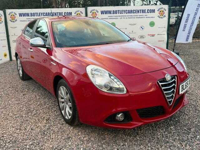 Alfa Romeo Giulietta 1.6 Jtdm-2 Distinctive Hatchback Red #2
