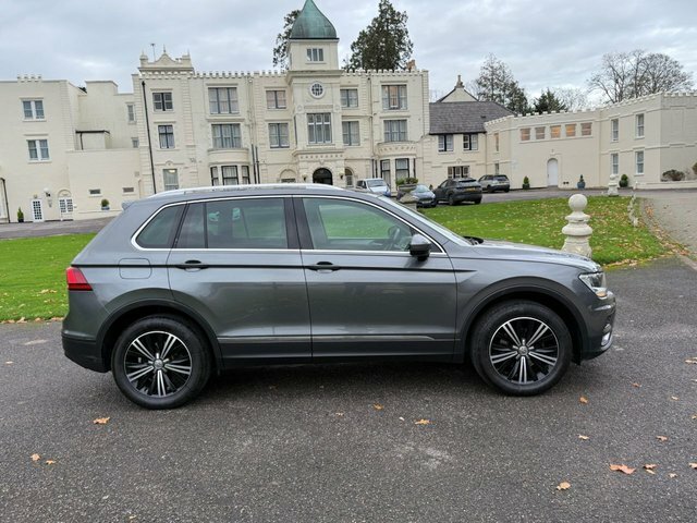 Volkswagen Tiguan 2.0 Tdi Bluemotion Tech Se Navigation Suv Dies EN66RTX Grey #4