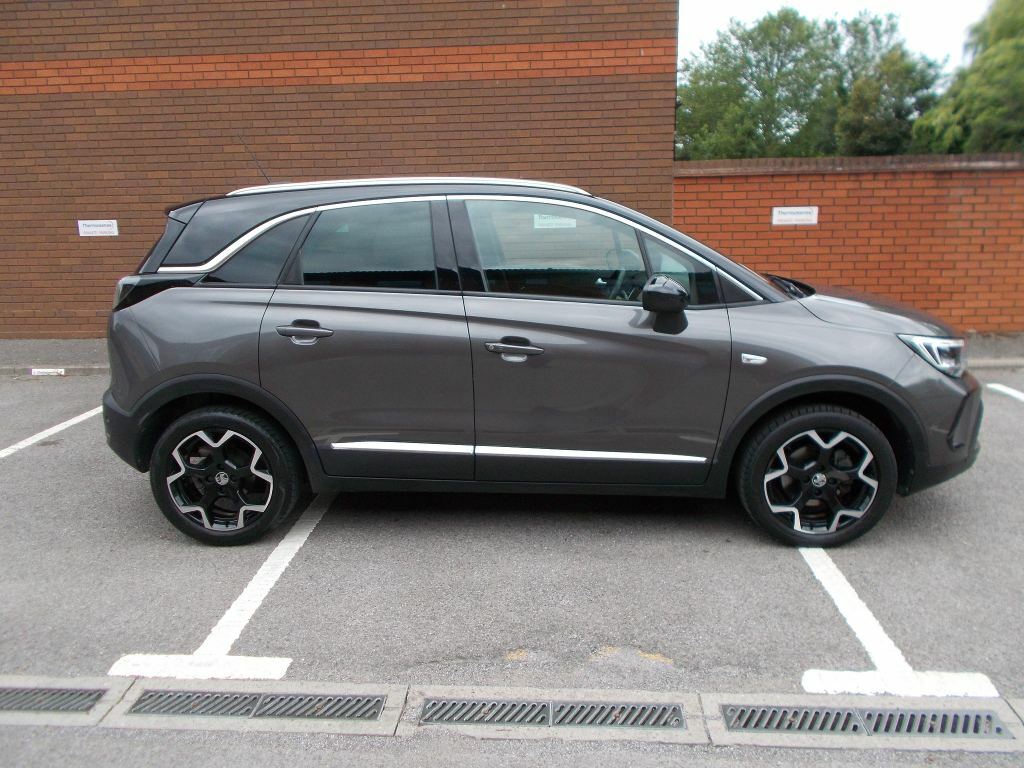 Vauxhall Crossland Vauxhall Crossland 1.2 Turbo Ultimate Suv Petr FY22VKN Grey #3