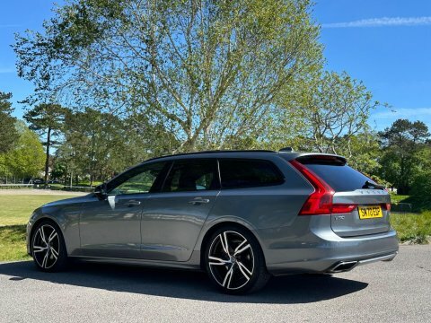 Volvo V90 2021 70 2.0 #2
