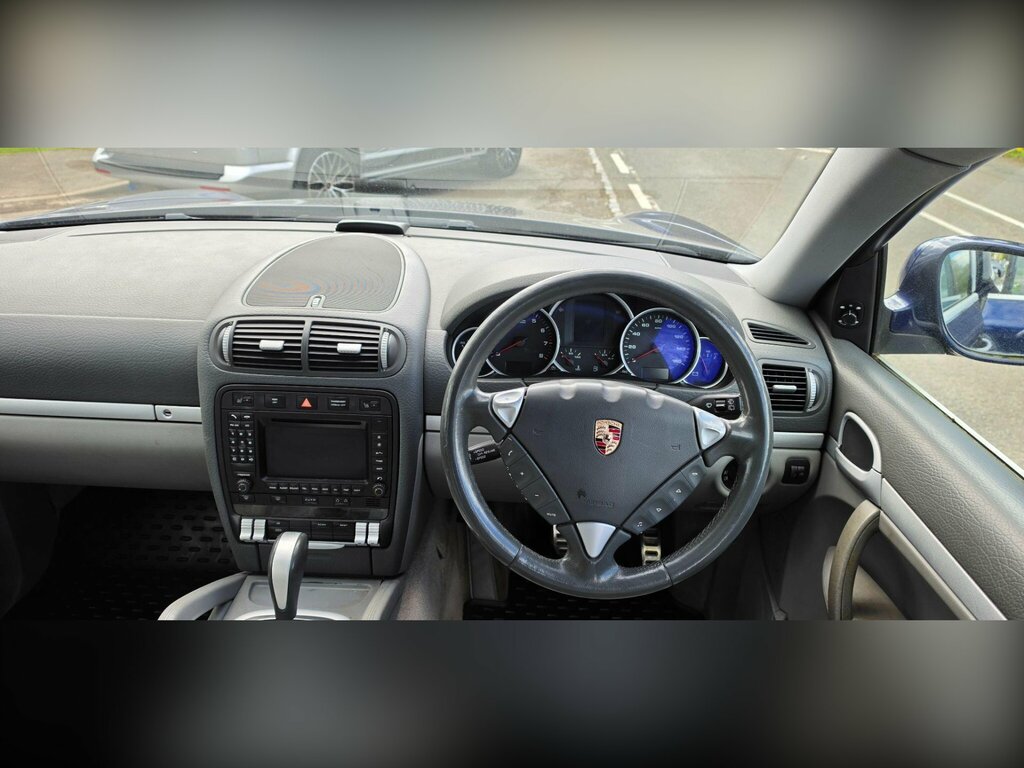 Porsche Cayenne 4.5 S Tiptronic S Awd Black #8