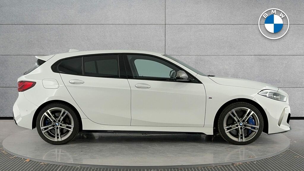 BMW 1 Series Xdrive White #3