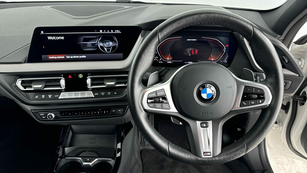 BMW 1 Series Xdrive White #5