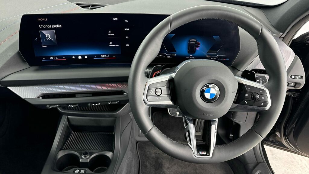 BMW 1 Series Sports YG25OES Black #5