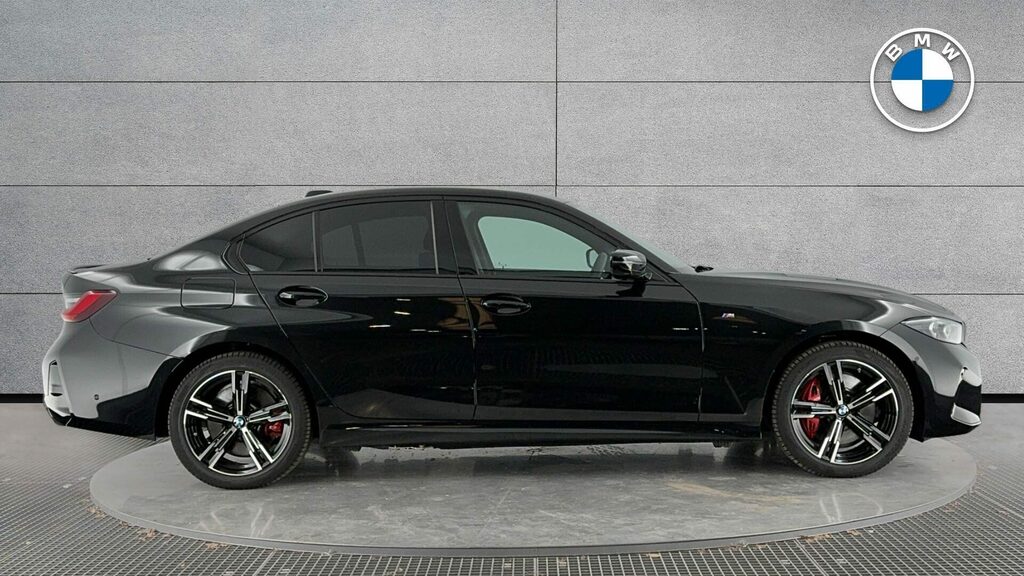 BMW 3 Series Saloon YG75KZK Black #3