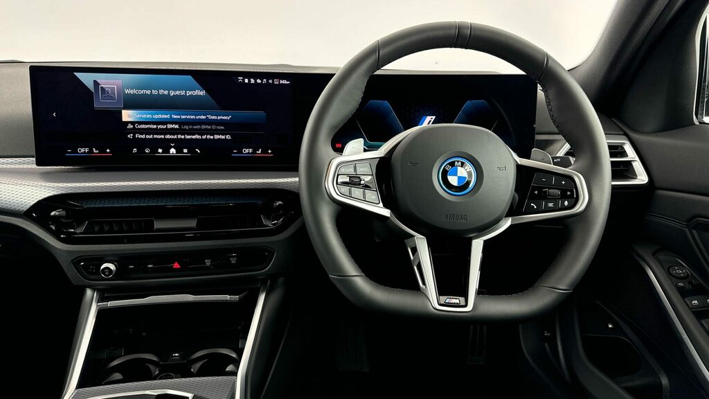 BMW 3 Series Saloon YG75KZK Black #5