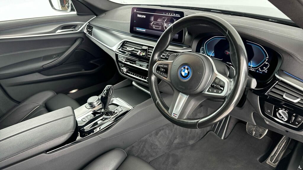 BMW 5 Series Saloon YF72DVB Grey #6