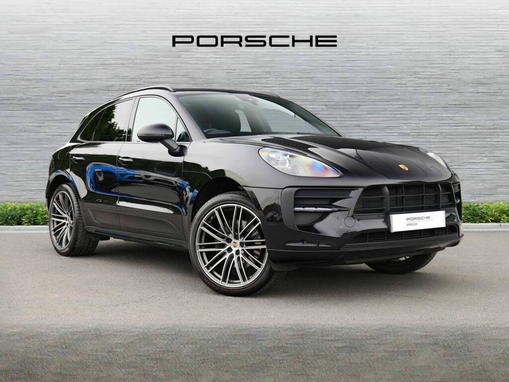 Porsche Macan Petrol Black