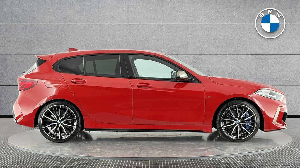 BMW 1 Series Sports PJ73CWY Red #3