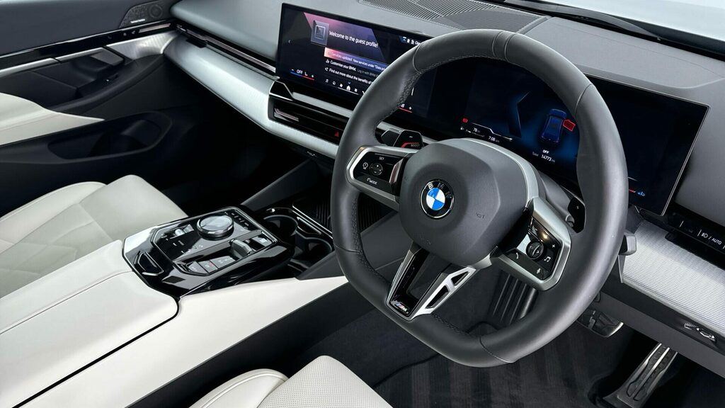 BMW 5 Series Saloon PK74HSG Blue #6