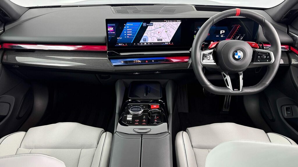 BMW M5 Saloon PK75UAO Blue #4
