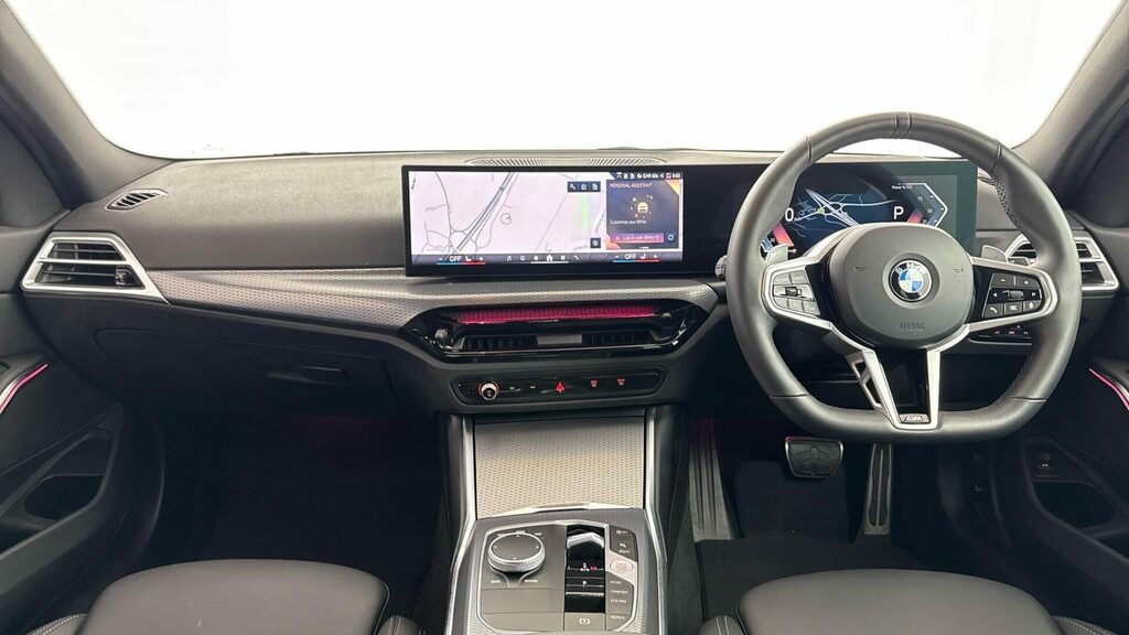 BMW 3 Series Saloon YH75NPY Red #4