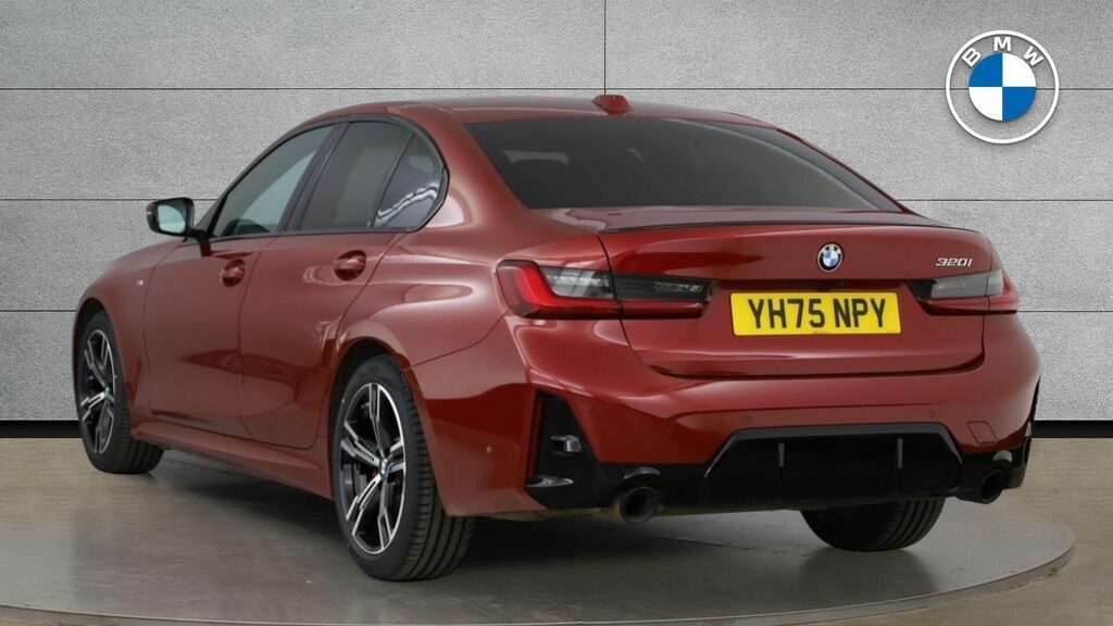 BMW 3 Series Saloon YH75NPY Red #2