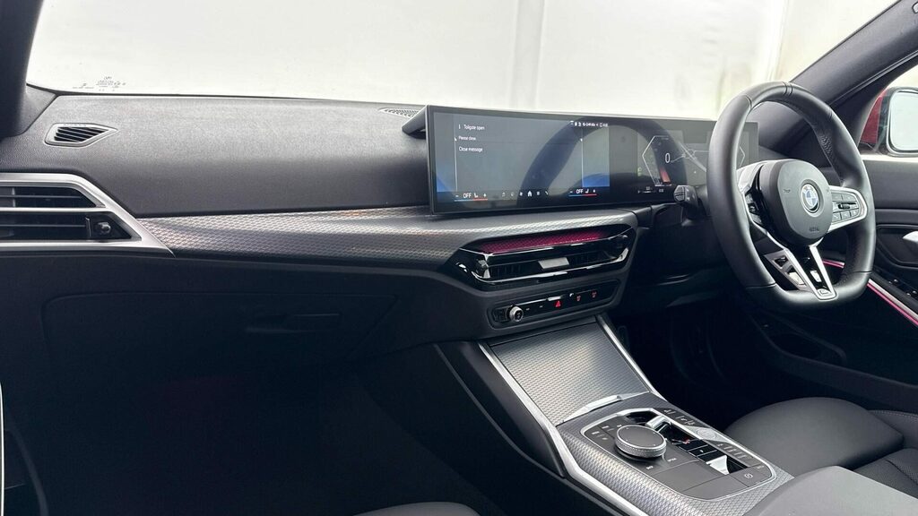 BMW 3 Series Saloon YH75NPY Red #5