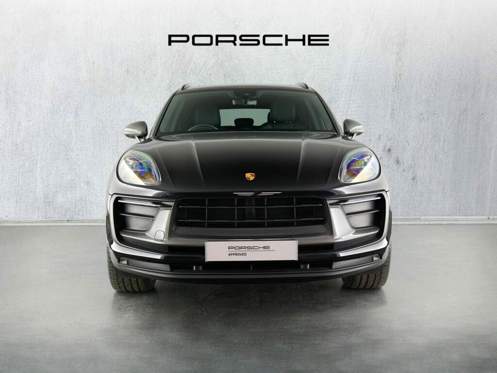 Porsche Macan Petrol PL73GYJ Black #6
