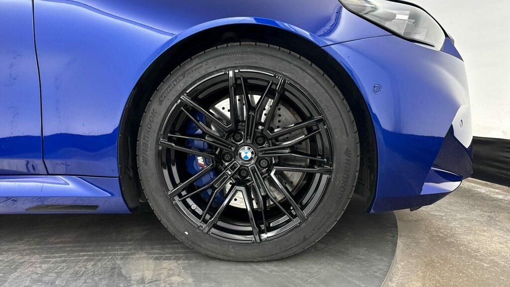 BMW M5 Saloon YB74BXK Blue #5