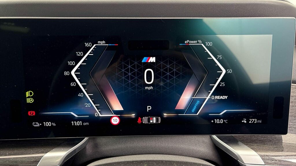 BMW i7 Xdrive60 M Sport Blue #16