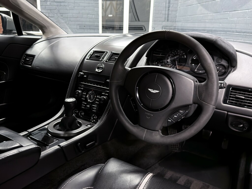 Aston Martin Vantage Coupe 4.7 V8 N430 201515 Black #4