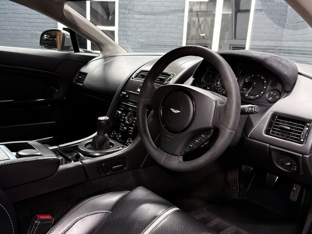 Aston Martin Vantage Coupe 4.7 V8 N430 201515 Black #3
