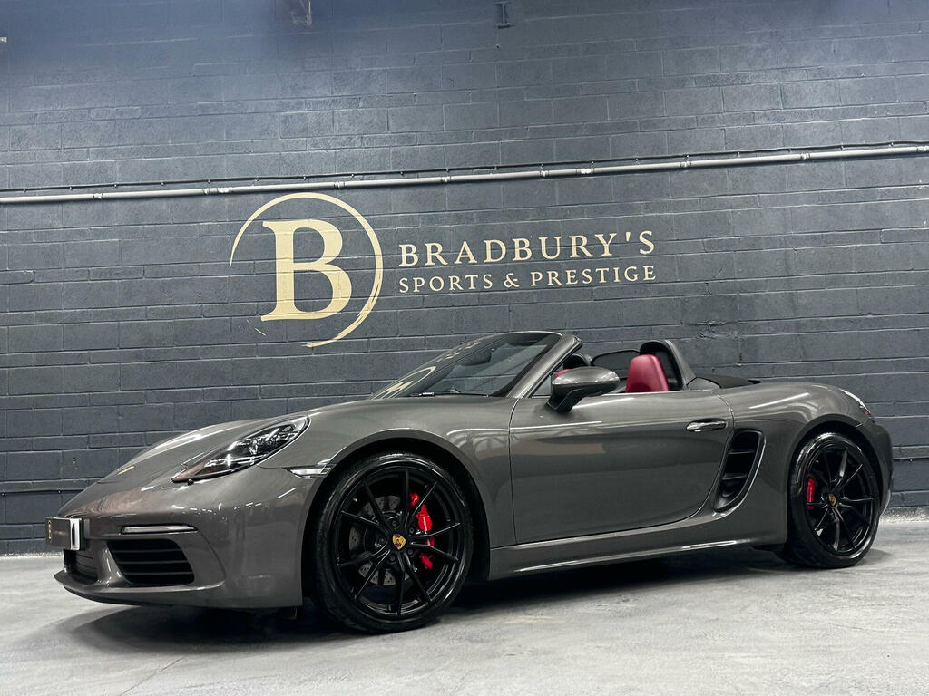 Porsche 718 Cayman Grey #18