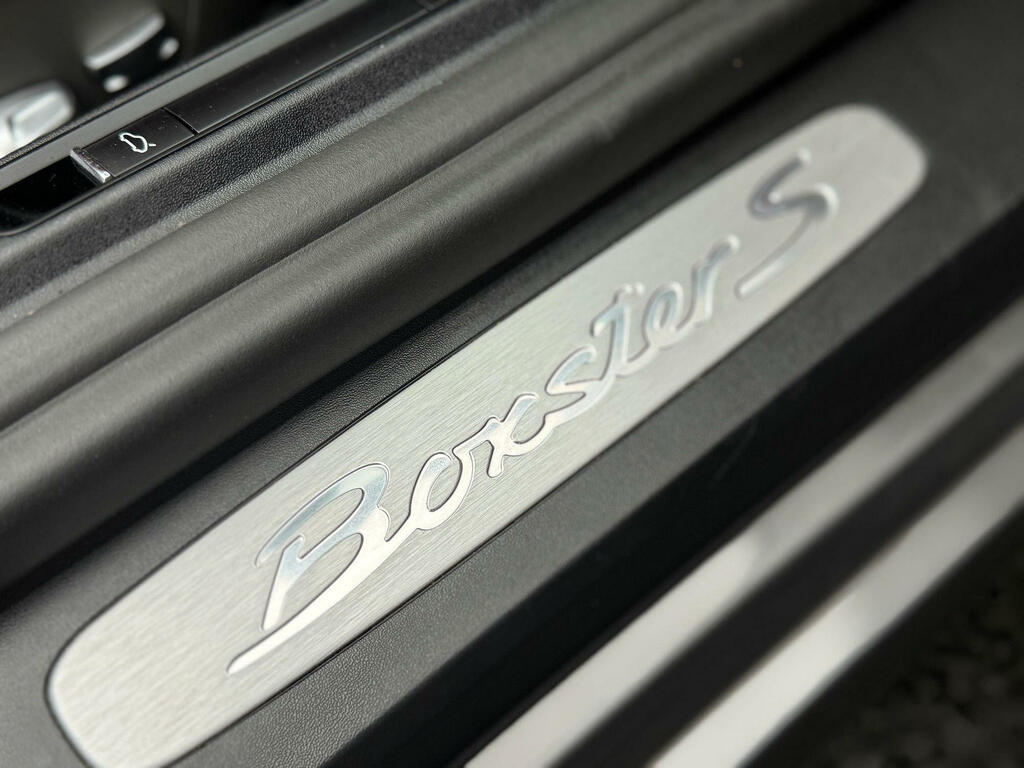 Porsche 718 Cayman Grey #48