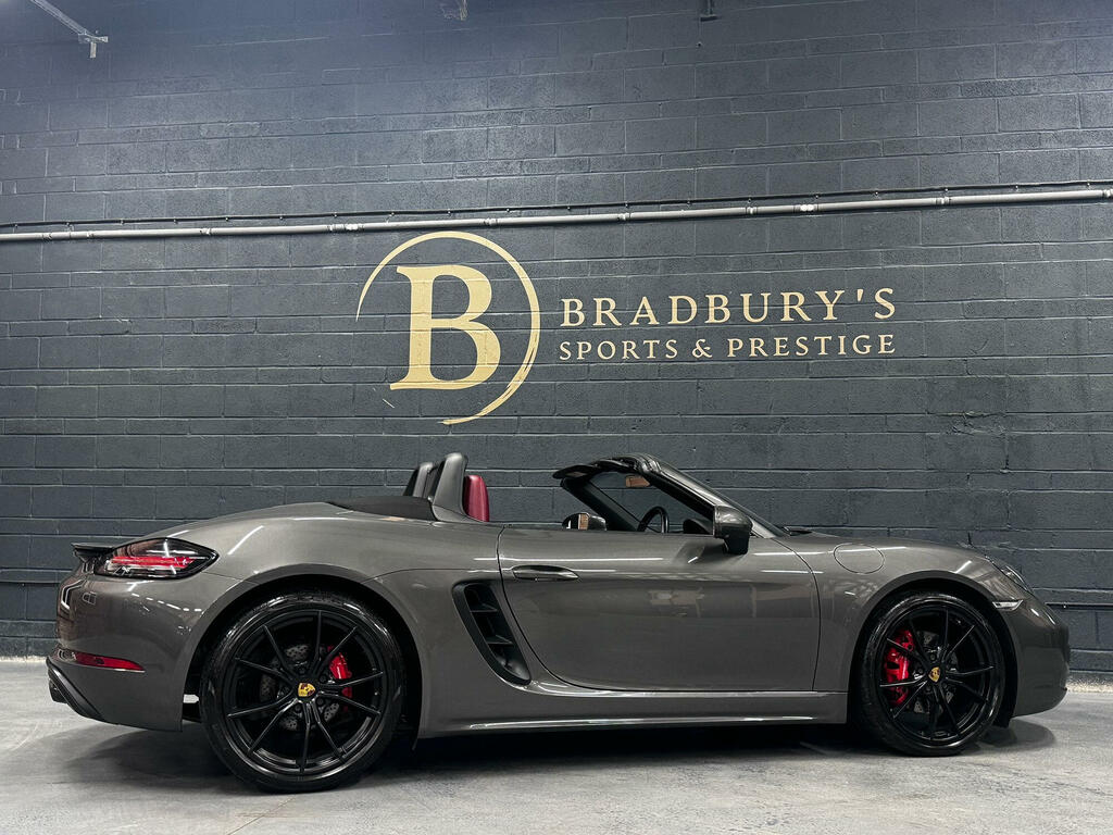 Porsche 718 Cayman Grey #9