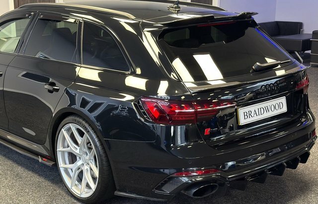 Audi RS4 Avant Rs 4 Carbon Black Tfsi Quattro Black #4