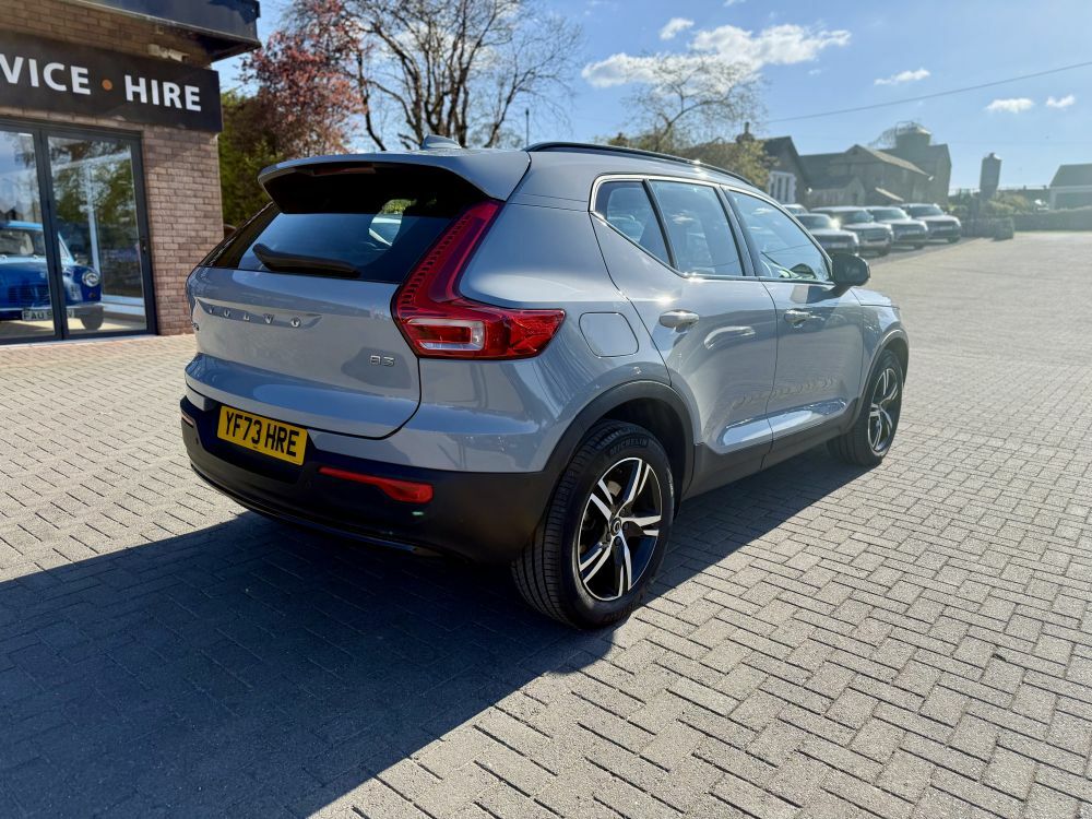 Volvo XC40 2.0 B3 Mhev Plus Dark Dct Grey #3