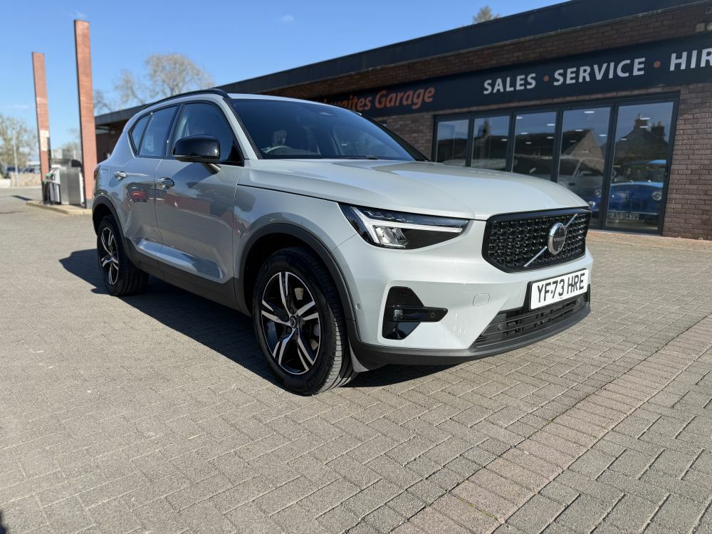 Volvo XC40 2.0 B3 Mhev Plus Dark Dct Grey #2