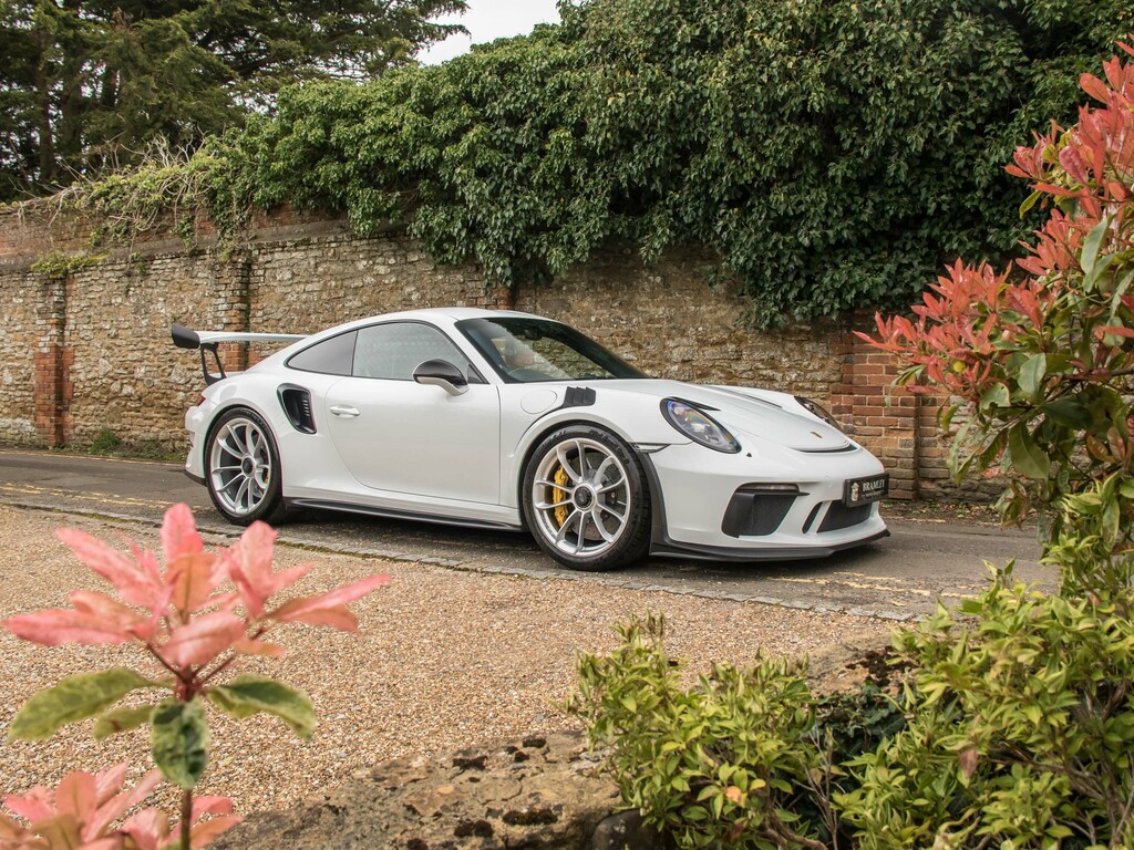 Porsche 911 Automatic White