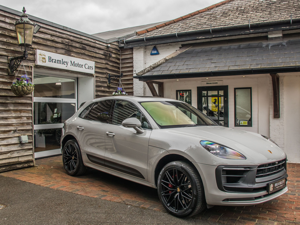 Porsche Macan Automatic VX75MLL #2