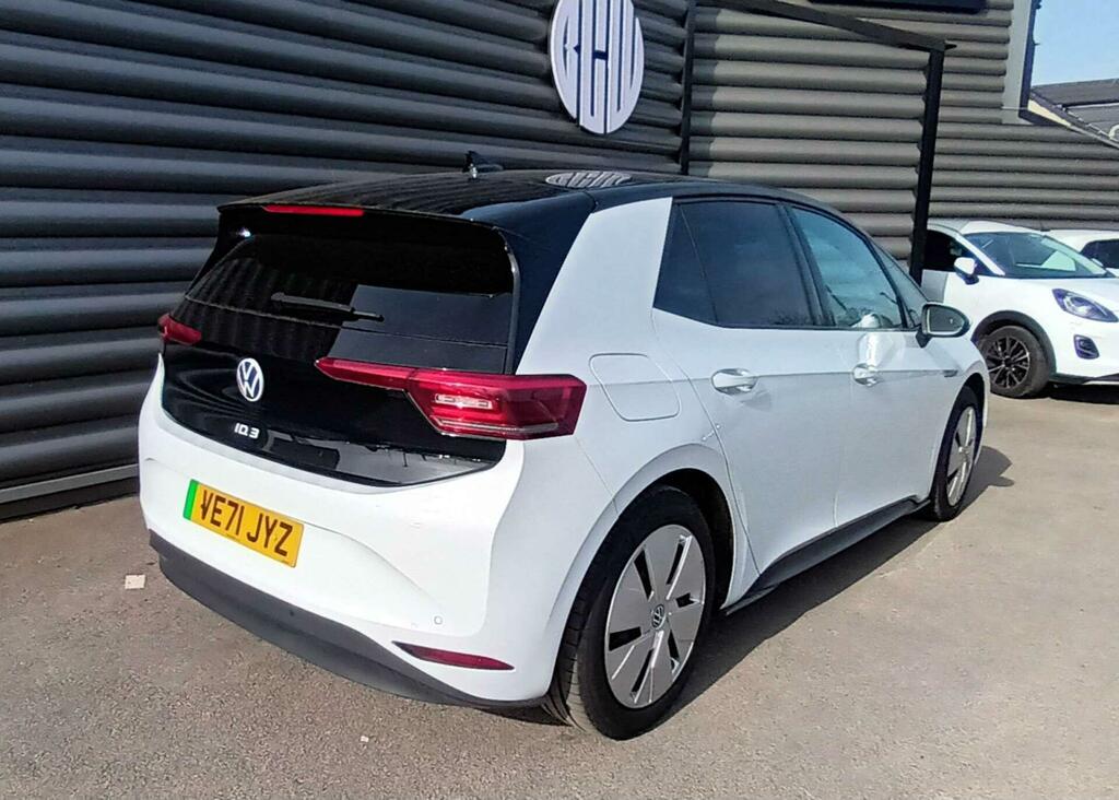 Volkswagen ID.3 Pro Performance 58Kwh Family VE71JYZ White #4