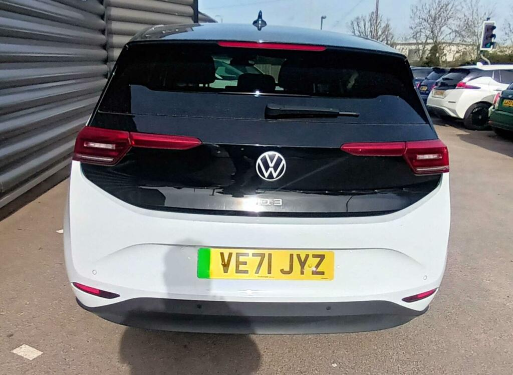 Volkswagen ID.3 Pro Performance 58Kwh Family VE71JYZ White #3