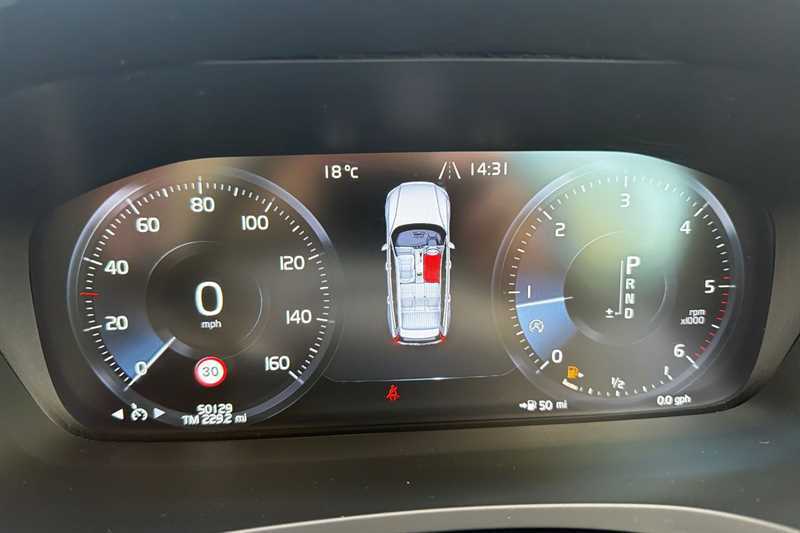Volvo V60 2.0 D4 190 Inscription BU19RVT Black #5