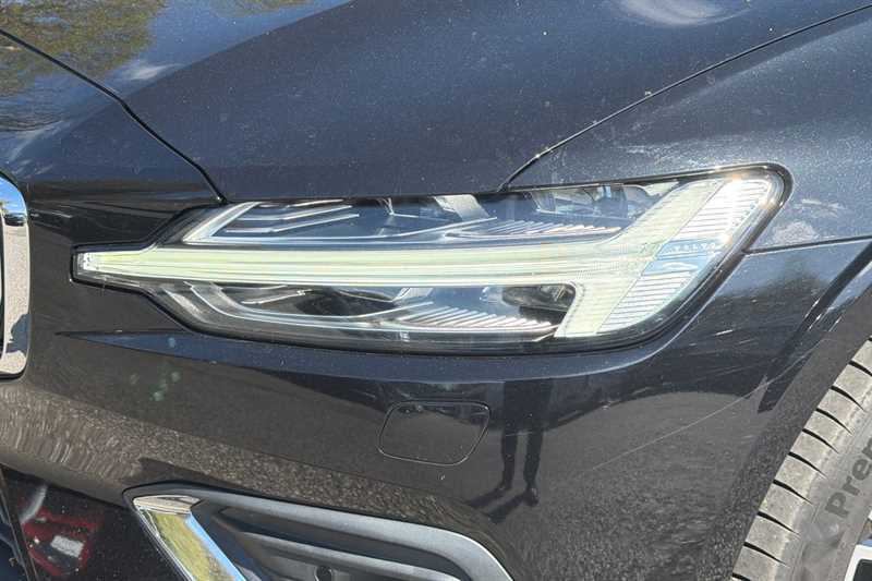 Volvo V60 2.0 D4 190 Inscription BU19RVT Black #4