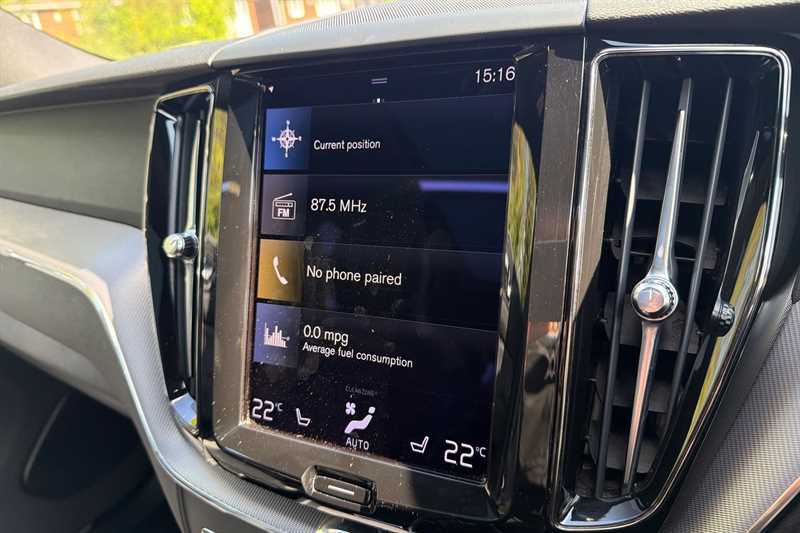 Volvo XC60 2.0 T6 Recharge Phev R Design Awd KX70HMC Black #3