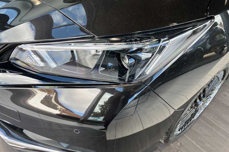 Nissan Leaf 110Kw N-connecta 39Kwh DS72LBX Black #2
