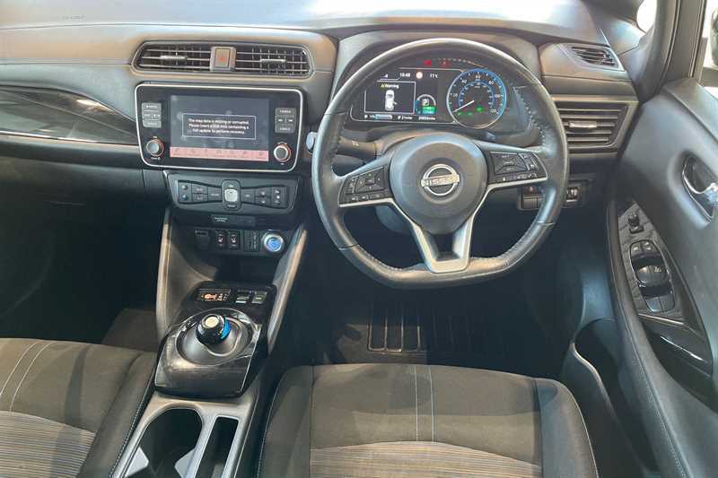 Nissan Leaf 110Kw N-connecta 39Kwh DS72LBX Black #4